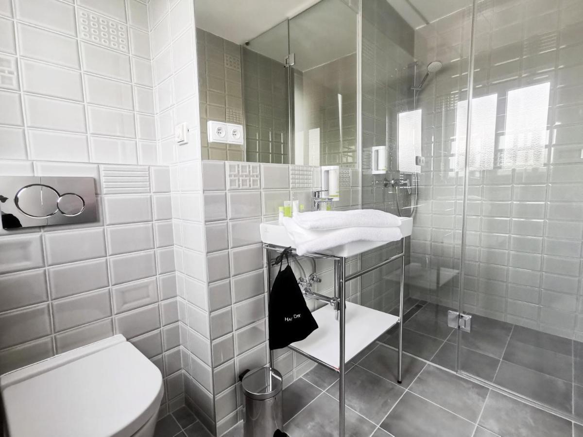 Avion - National Cultural Monument - Iconic Org 4* Brno